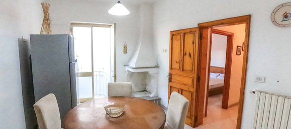 Apartamento de 2 dormitorios en Castro, Italy No. 161589 2