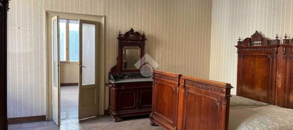 Studio in Brescia, Italy, Nr. 24321 4