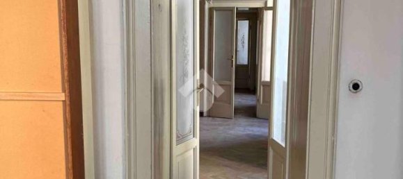 Studio in Brescia, Italy, Nr. 24321 31