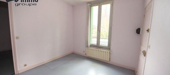 2 bedrooms Apartment in Alfortville, France No. 184426 3