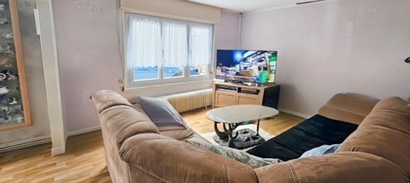 2 bedrooms House in Douai, France No. 233834 4