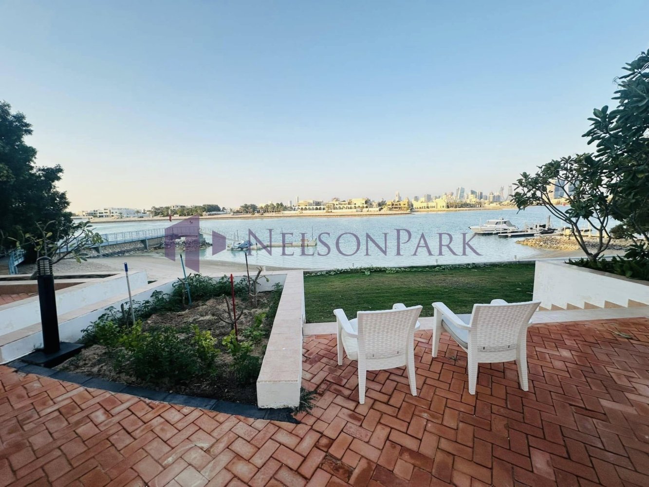 Вилла с 5 спальнями в Доха, Катар № 990