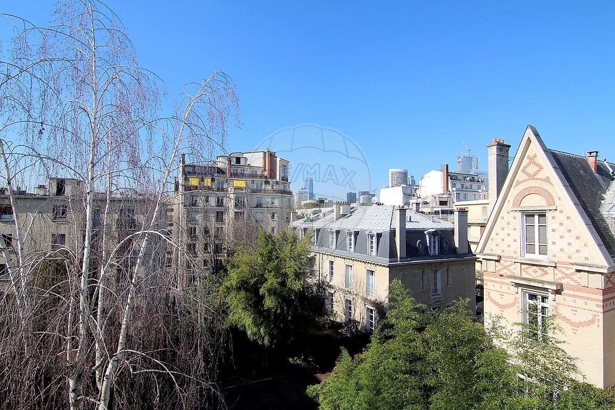 1 bedroom Apartment in Neuilly-sur-Seine, France No. 131092