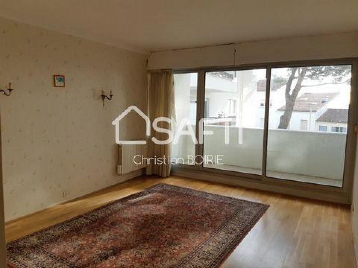 Estudio en Royan, France No. 34310