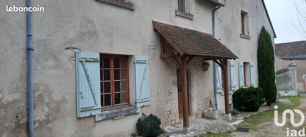 Casa de 5 dormitorios en Saint-Denis-sur-Loire, France No. 256764