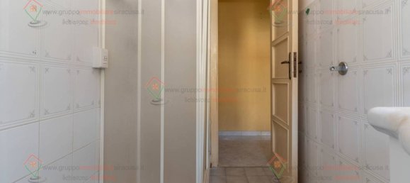 2 bedrooms Apartment in Syracuse, Italy No. 305793 10