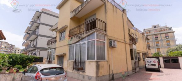 2 bedrooms Apartment in Syracuse, Italy No. 305793 2