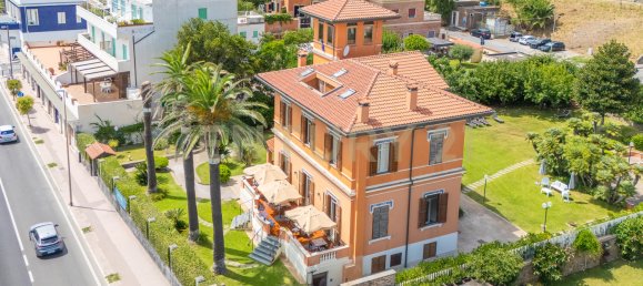 Casa de 10 dormitorios en Santa Marinella, Italy No. 294696 5