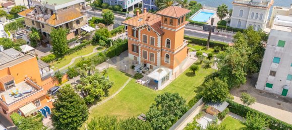 Casa de 10 dormitorios en Santa Marinella, Italy No. 294696 9