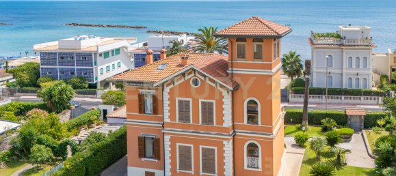 Casa de 10 dormitorios en Santa Marinella, Italy No. 294696 2