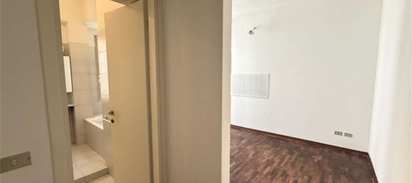 2 bedrooms Apartment in Milan, Italy No. 373154 25
