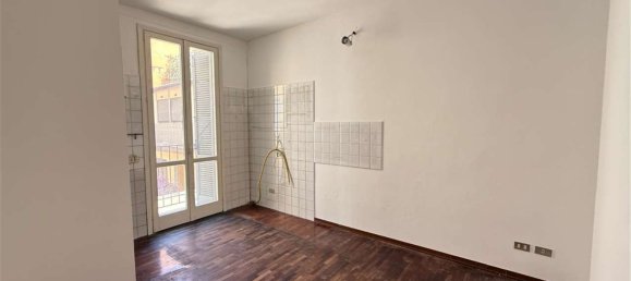 2 bedrooms Apartment in Milan, Italy No. 373154 24