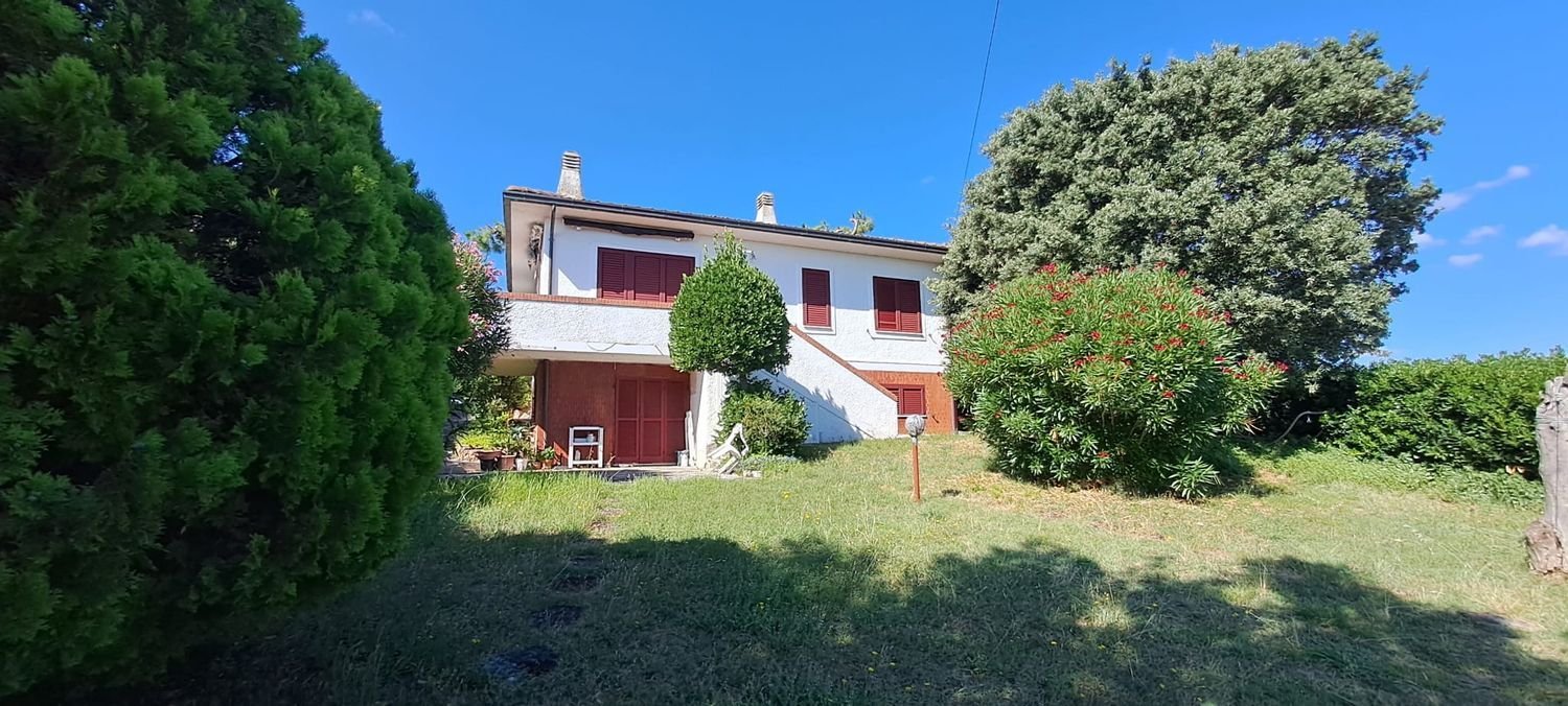 8 bedrooms House in Numana, Italy No. 350733