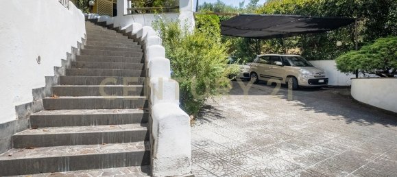 3 Schlafzimmer Villa in Sacrofano, Italy, Nr. 304443 10