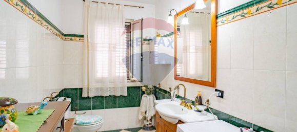 Вилла с 4 спальнями в Маскали, Италия № 172754 20