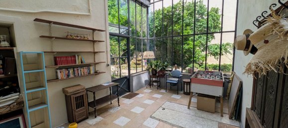 8 Schlafzimmer Haus in Laval, France, Nr. 359208 2