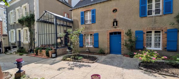 8 Schlafzimmer Haus in Laval, France, Nr. 359208 3