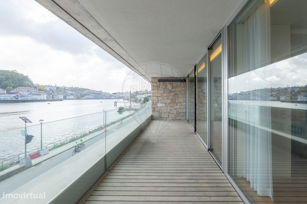 3 bedrooms Duplex in Vila Nova de Gaia, Portugal No. 334575