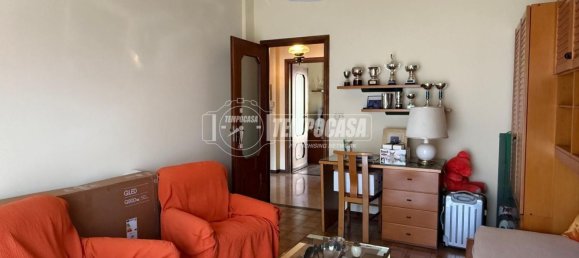 3 rooms Apartment in Moncalieri, Italy No. 301190 3