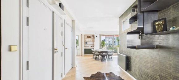 5 rooms Apartment in Paris, France No. 322616 6