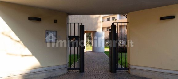 Apartamento de 3 dormitorios en Monza, Italy No. 317108 12