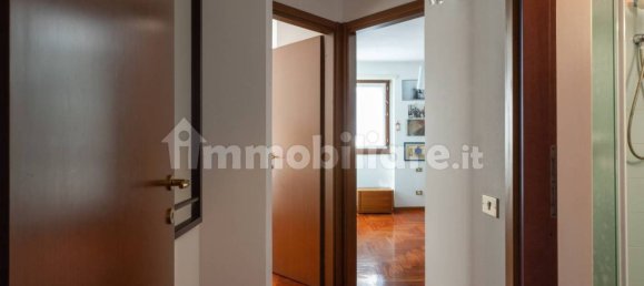 Apartamento de 3 dormitorios en Monza, Italy No. 317108 7