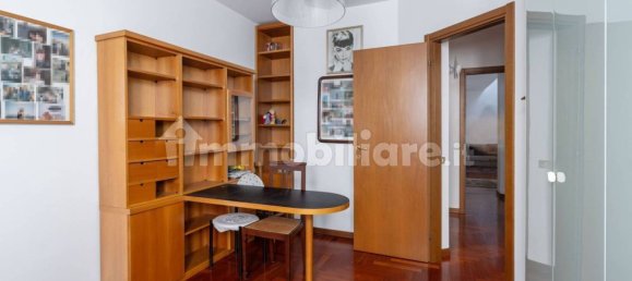 Apartamento de 3 dormitorios en Monza, Italy No. 317108 8