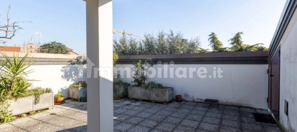 Apartamento de 3 dormitorios en Monza, Italy No. 317108 11