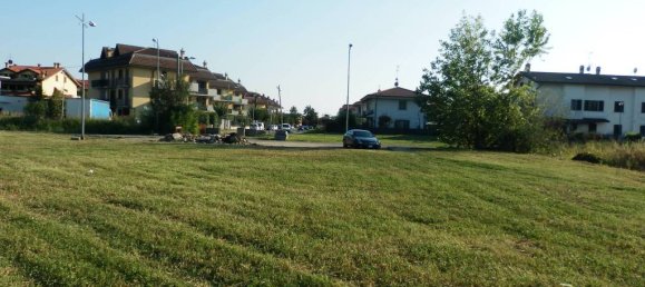 1 bedroom Land in Pozzo d'Adda, Italy No. 101907 10