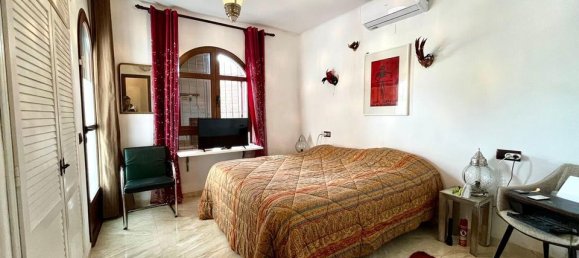 Villa de 4 dormitorios en Alicante, Spain No. 184720 45