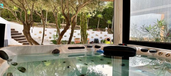 Villa de 4 dormitorios en Alicante, Spain No. 184720 28