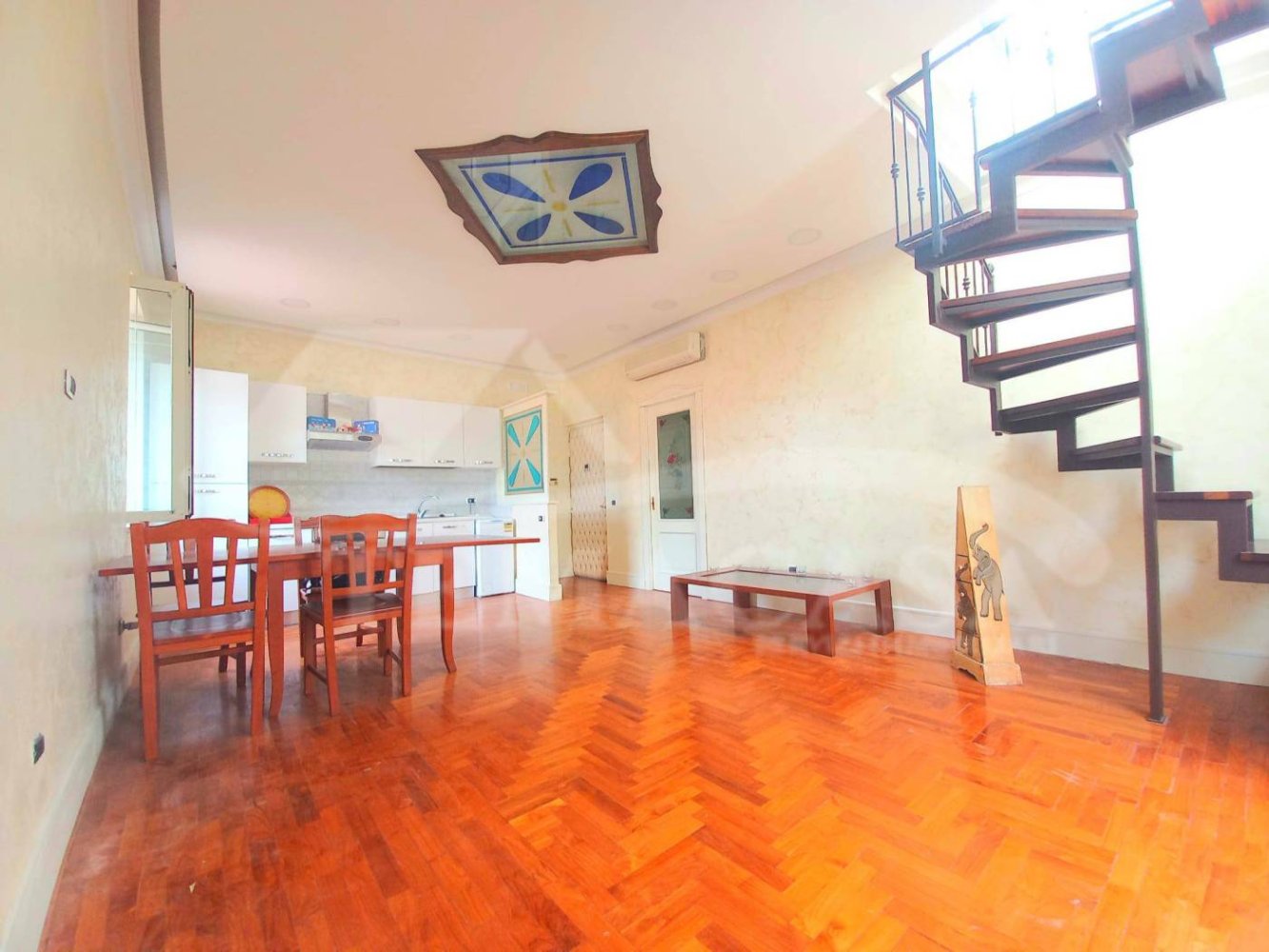 Apartamento T1 em Pozzuoli, Italy N.º 31551