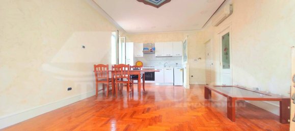 Apartamento T1 em Pozzuoli, Italy N.º 31551 3