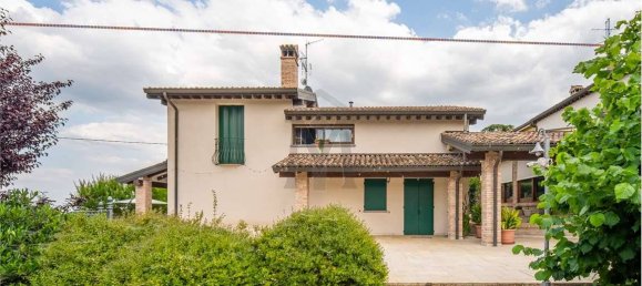 Villa de 2 dormitorios en Scandiano, Italy No. 309223 2