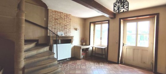 Casa de 3 dormitorios en Saint-Denis-de-Cabanne, France No. 307502 13