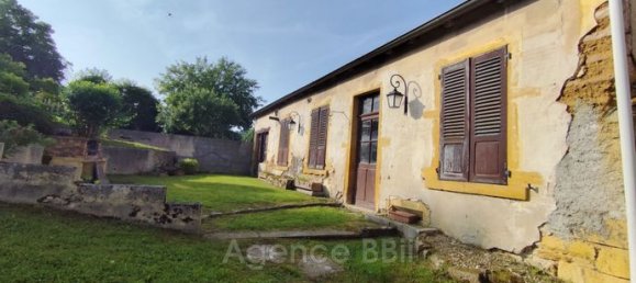 Casa de 3 dormitorios en Saint-Denis-de-Cabanne, France No. 307502 2