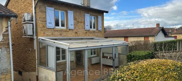 Casa de 3 dormitorios en Saint-Denis-de-Cabanne, France No. 307502 3