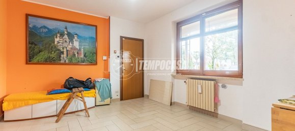 7-Zimmer Villa in Cisliano, Italy, Nr. 4981 19