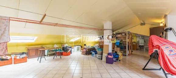 7-Zimmer Villa in Cisliano, Italy, Nr. 4981 35