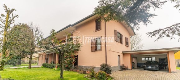 7-Zimmer Villa in Cisliano, Italy, Nr. 4981 37
