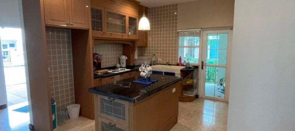 4 bedrooms House in Lat Phrao, Thailand No. 4470 11