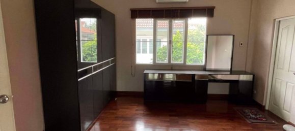 4 bedrooms House in Lat Phrao, Thailand No. 4470 3