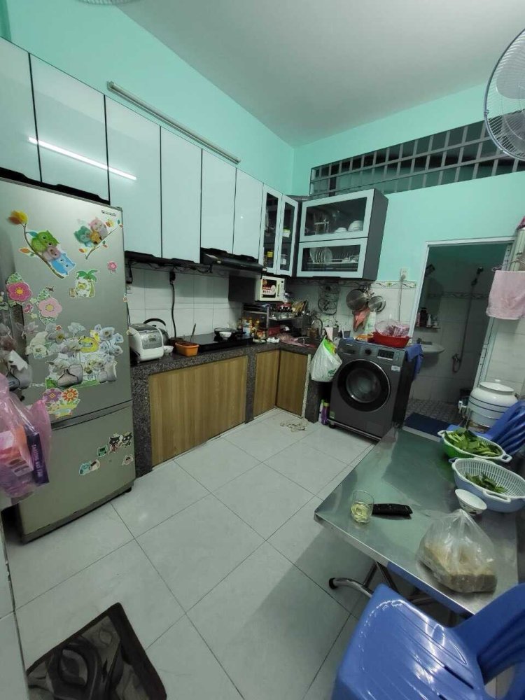 33.6m² Townhouse in District 1, Vietnam No. 15840