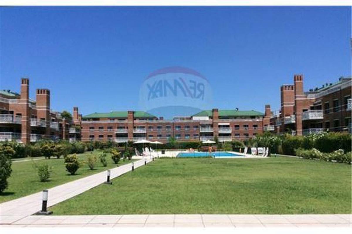 Studio in San Isidro, Argentina No. 20837