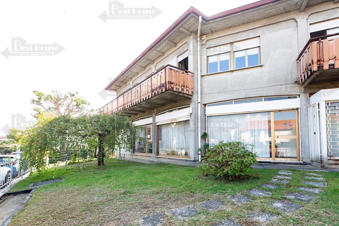 7 chambres Maison à Brenna, Italy No. 274518