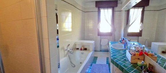 4غرفة شقة في Cadoneghe, Italy رقم 32166 23