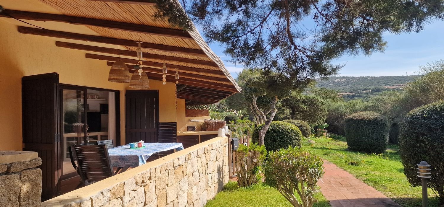 Apartamento de 4 habitaciónes en Palau, Italy No. 90888