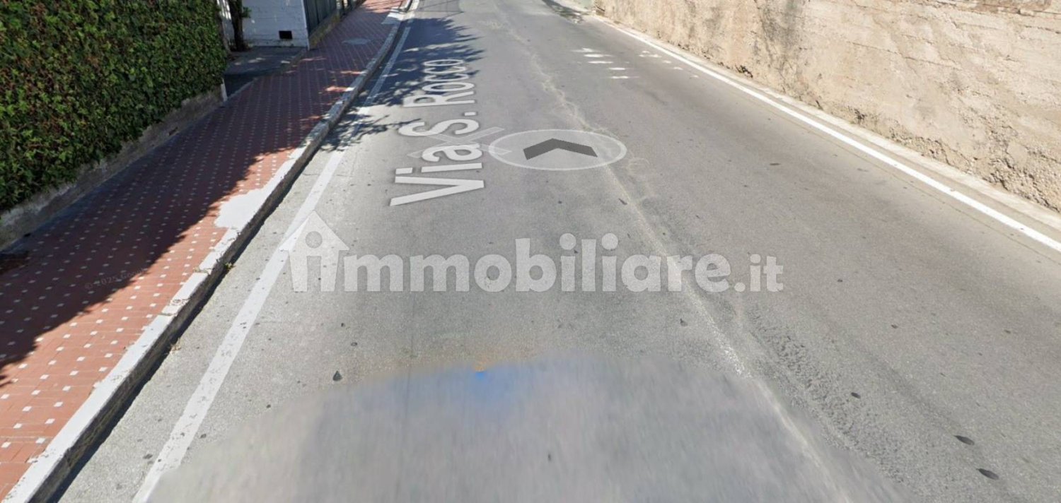 19m² Garage in Camporosso, Italy No. 260245