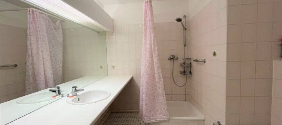 2 rooms Apartment in Bremen, Germany No. 28755 4