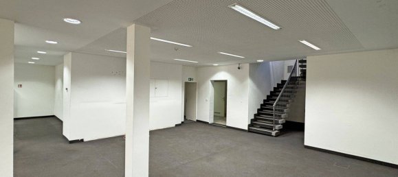 Gebäude in Lichtenfels, Germany 645m², Nr. 248010 3